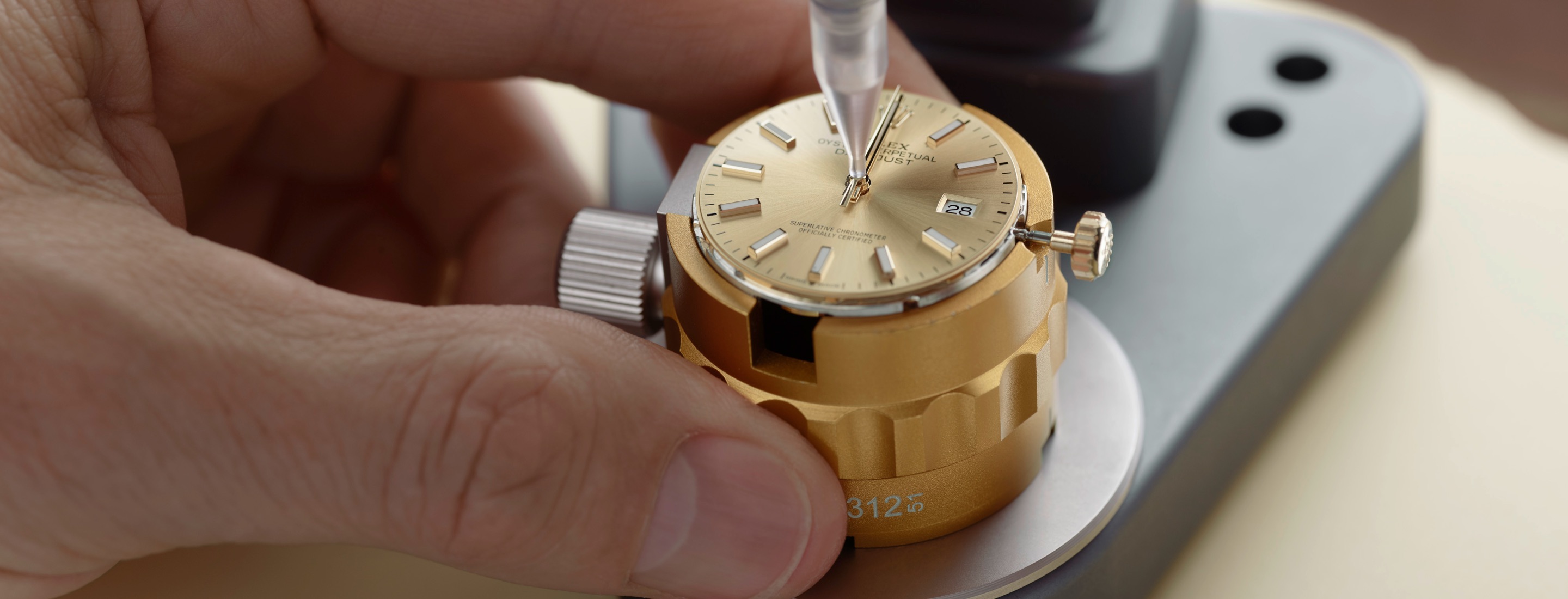 rolex servicing procedure - Art du Temps